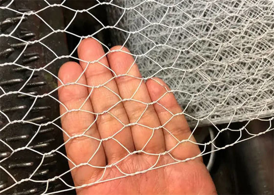 หมึกร้อนเหล็กกระดาษหลังการผสม Mesh สายสี่เหลี่ยมสําหรับการป้องกันชัน